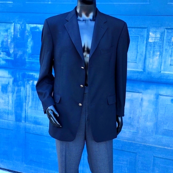 Burberry Iconic Men's (3) Button Ultra-Luxury Classic Blazer - Picture 13 of 17